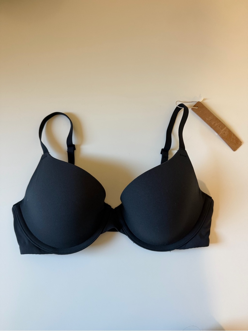 SKIMS Fits Everybody T shirt bra onyx 32C NWT